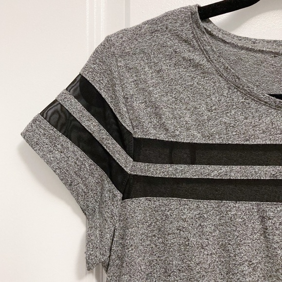 H&M T-shirt Grey w Black Mesh - Picture 3 of 5